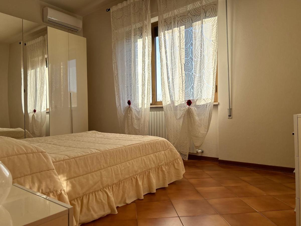 Albi'S House,Terrazza ,Wi-Fi, Parcheggio, Ac Apartment Lucca Bagian luar foto